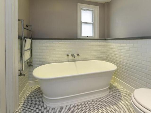 4 bedroom semi detached house for rent in Park Terrace, Nottingham, NG1