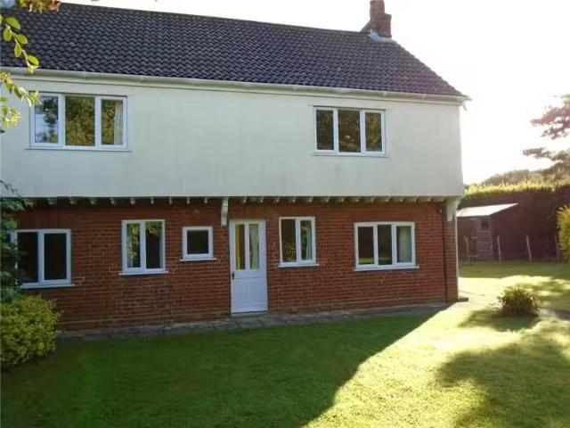 4 bedroom semi detached house for rent in Stetchworth Ley, Ste.