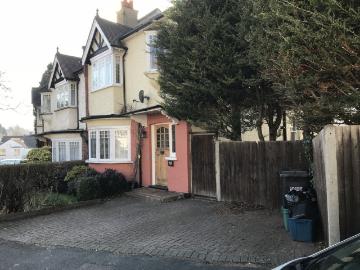 4 Bedroom Semi Detached Let in Sanderstead