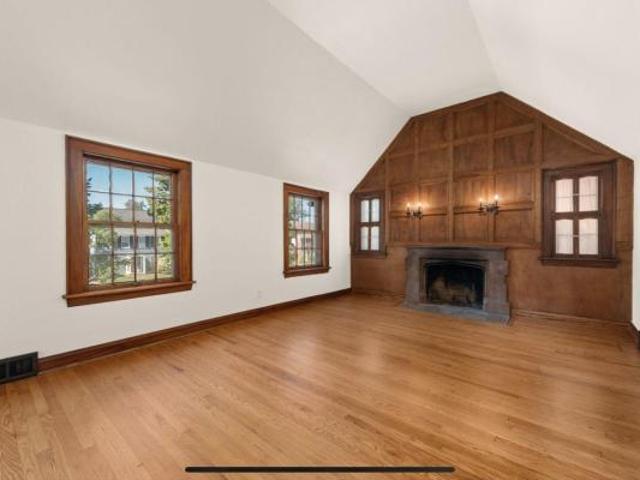 4 bedroom, Shaker Heights OH 44120 105702312