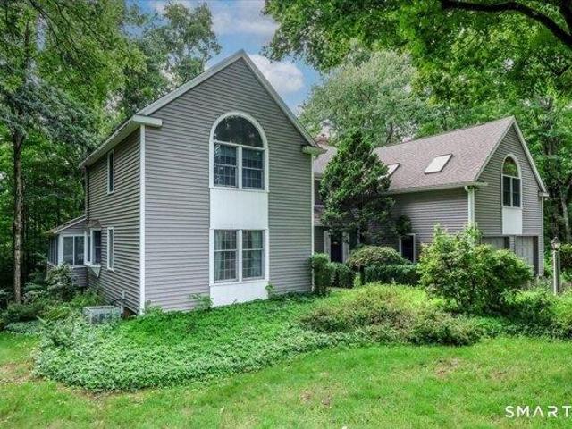 4 bedroom, Sherman CT 06784 105496006