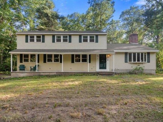 4 bedroom, Sherborn MA 01770 105537519