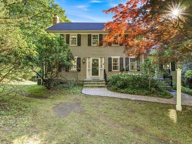 4 bedroom, Sherborn MA 01770 105552487