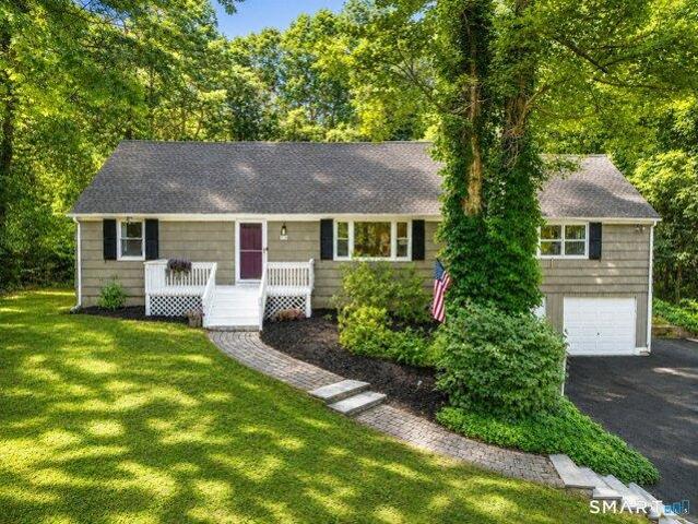 4 bedroom, Simsbury CT 06070 105475509
