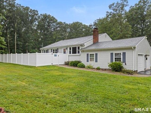 4 bedroom, Simsbury CT 06089 104831190