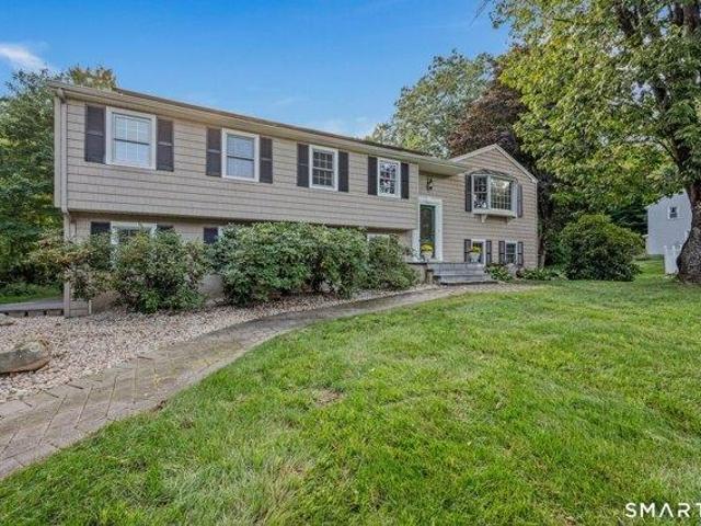 4 bedroom, Simsbury CT 06092 105558397