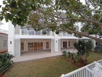 4 Bedroom Simplex in La Lucia