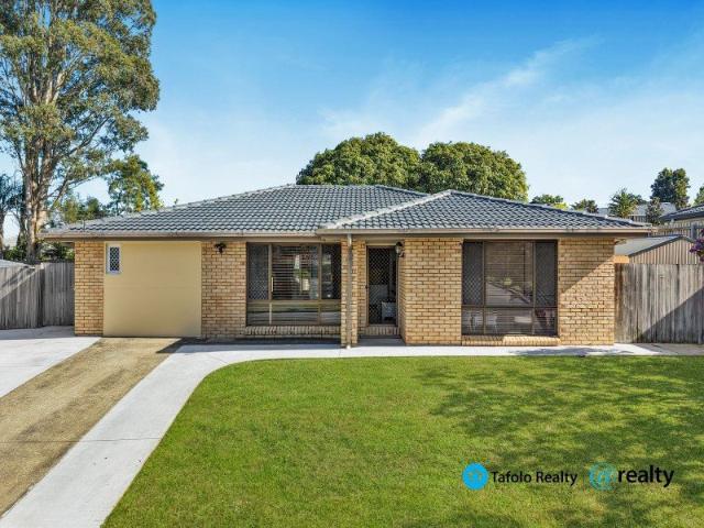 4 Bedroom Single Level Home On 756m2!