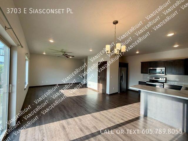 4 bedroom, Sioux Falls SD 57108 103897977