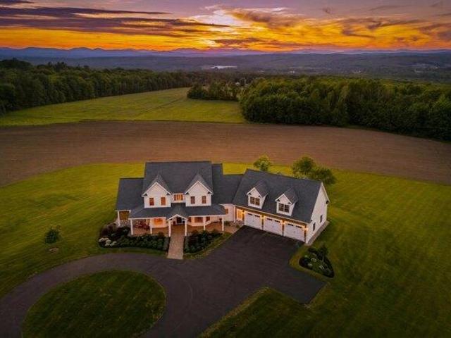 4 bedroom, Skowhegan ME 04976 105576096