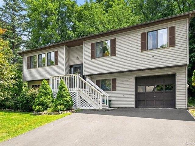 4 bedroom, Sloatsburg NY 10974 105293035