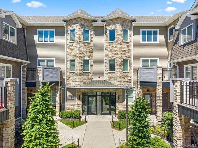4 bedroom, Spring Valley NY 10977 105289443