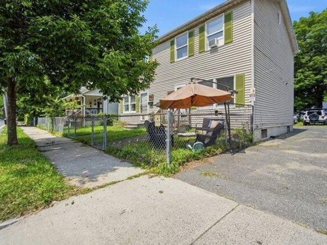 4 bedroom, Springfield MA 01109 105275865