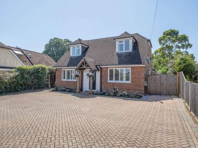 4 Bedroom Studio Flat