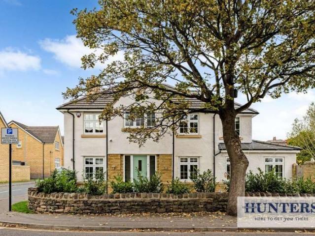 4 Bedroom Studio Flat
