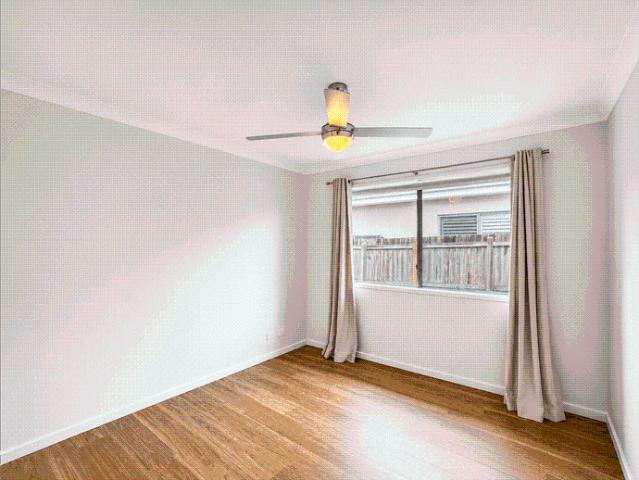 4 Bedroom + study !