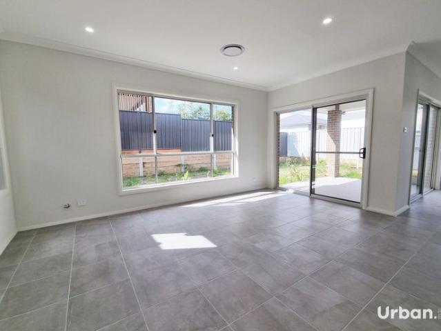 4 Bedroom + study home located in the Highgrove Estate