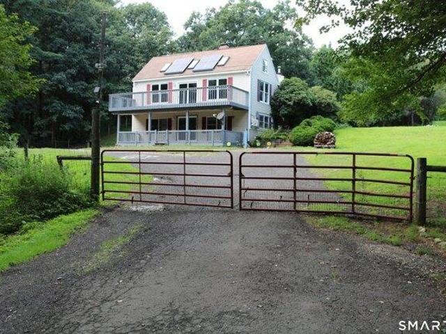 4 bedroom, Stafford CT 06076 105557495