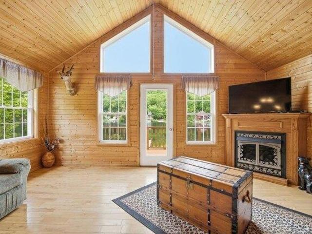 4 bedroom, Stark NH 03582 105771267