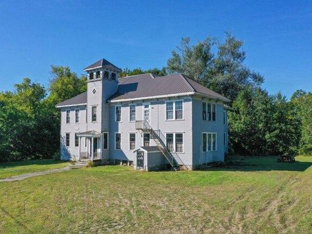 4 bedroom, Stockton Springs ME 04981 105750093