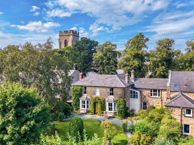 4 bedroom stone house for sale