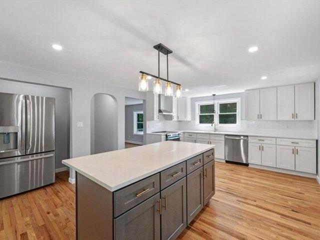 4 bedroom, Stow MA 01775 104652951