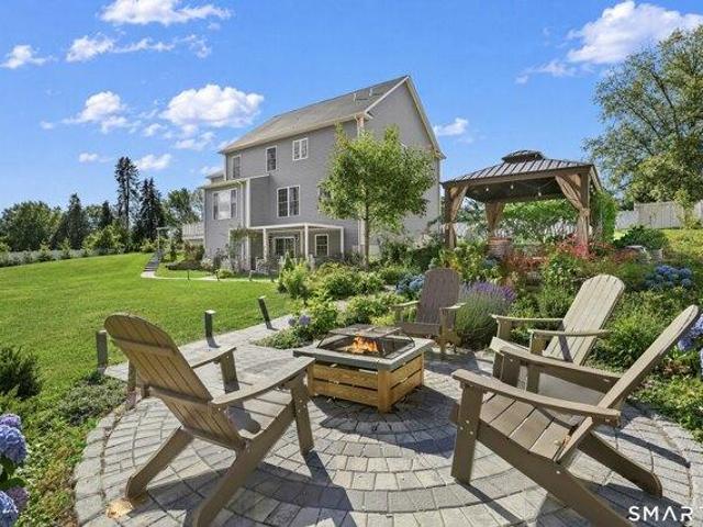 4 bedroom, Stratford CT 06614 104717229