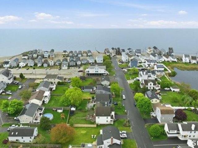 4 bedroom, Stratford CT 06615 104809350