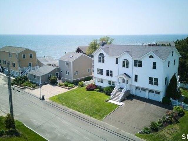 4 bedroom, Stratford CT 06615 105423021