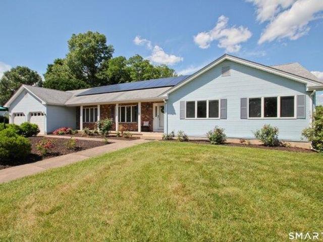 4 bedroom, Suffield CT 06078 104540183