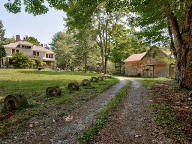4 bedroom, Sullivan ME 04664 105911620