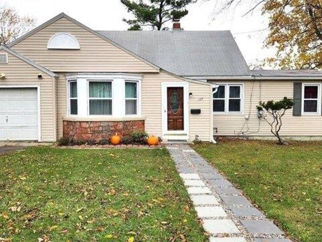 4 bedroom, Syracuse NY 13224 103604581