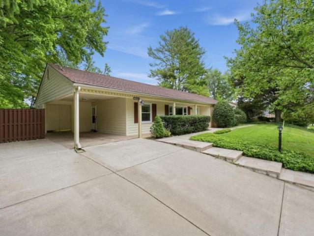 4 bedroom, Potomac MD 20854 106219289