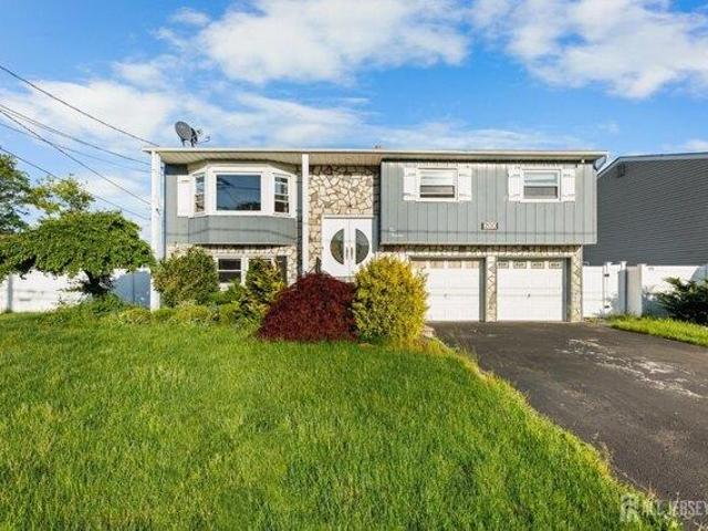 4 bedroom, Port Reading NJ 07064 105680482