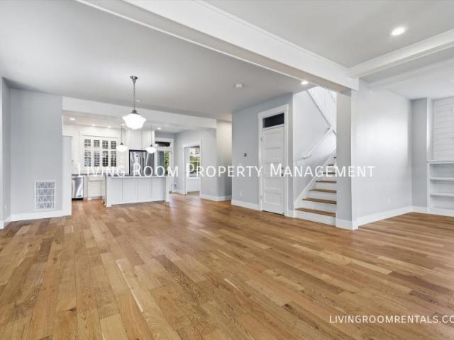 4 bedroom, Portland OR 97211 105210298