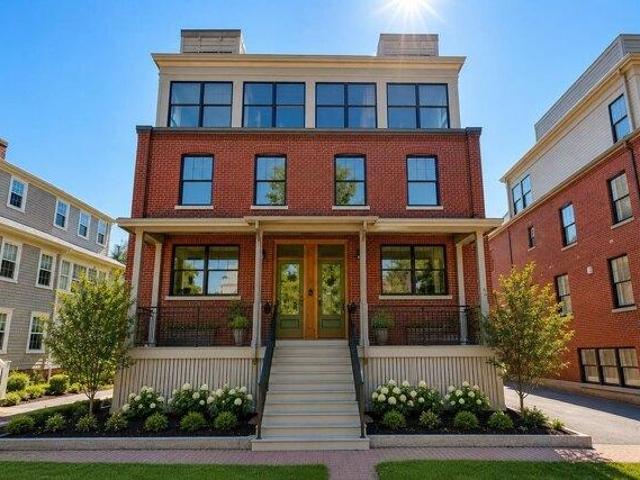 4 bedroom, Portland ME 04102 105726674