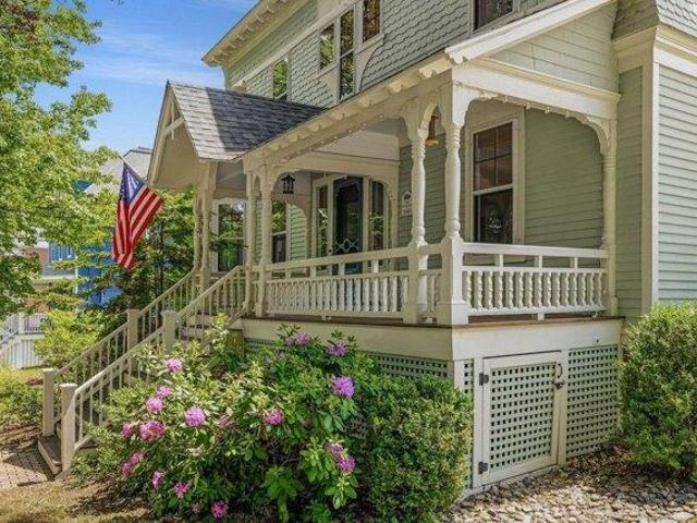 4 bedroom, Portsmouth NH 03801 104113532