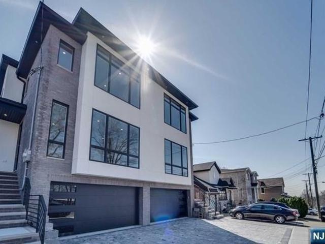 4 bedroom, Palisades Park NJ 07650 105711040