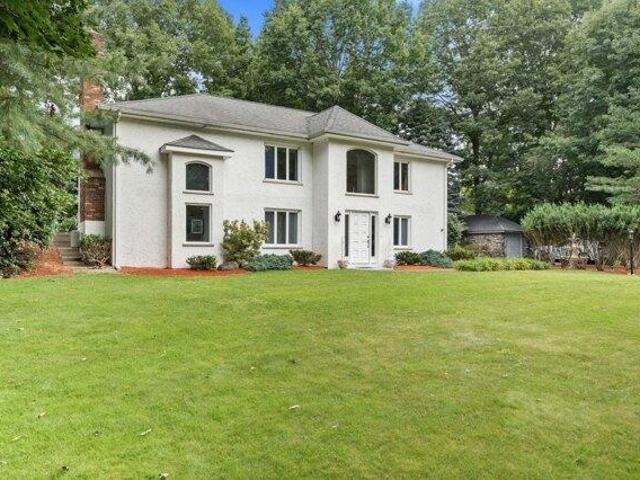 4 bedroom, Peabody MA 01960 105424384