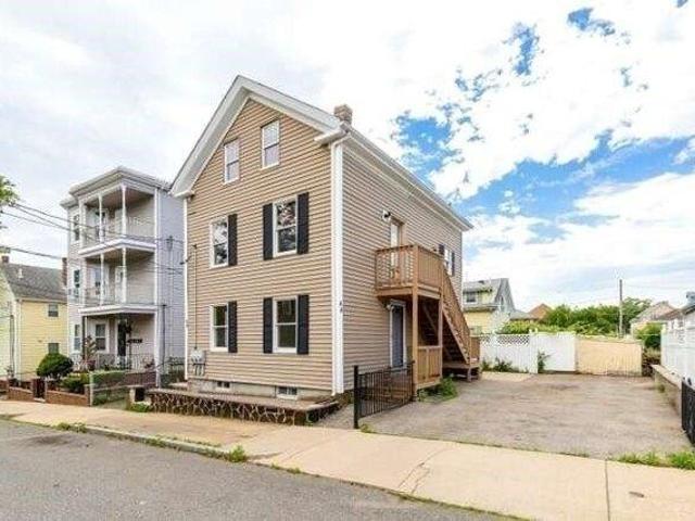 4 bedroom, Peabody MA 01960 105474455