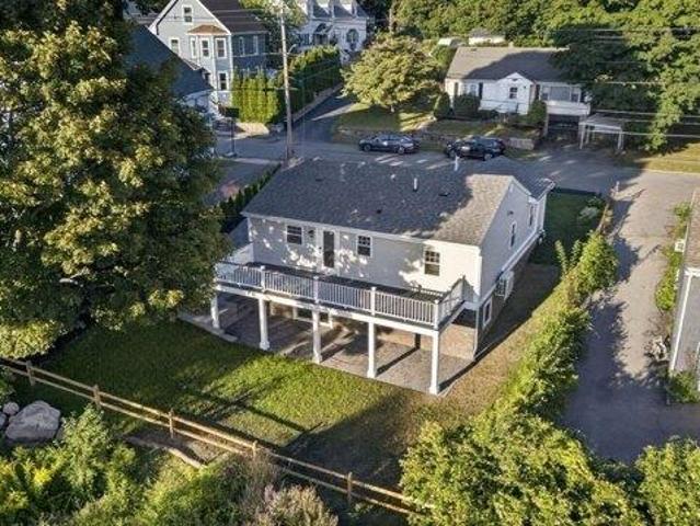 4 bedroom, Peabody MA 01960 105553187