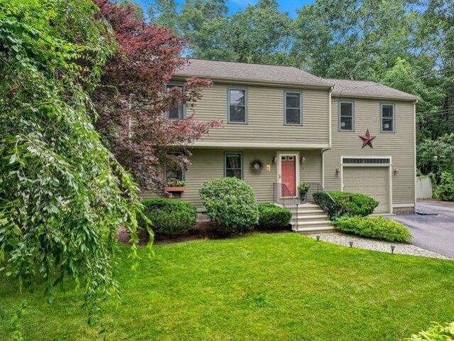 4 bedroom, Pembroke MA 02359 105439933