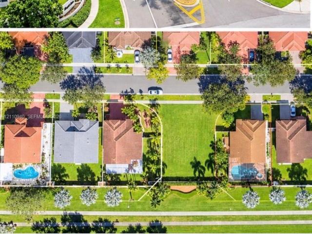 4 bedroom, Pembroke Pines FL 33029 106153832
