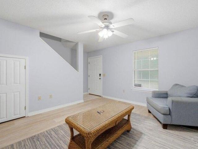 4 bedroom, Pensacola FL 32514 104899521