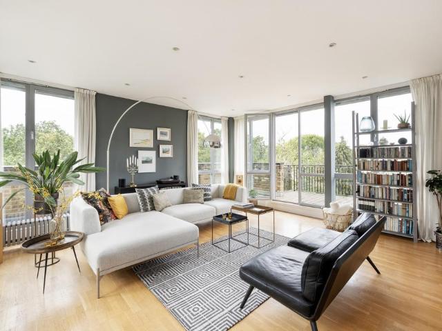 4 bedroom penthouse for sale