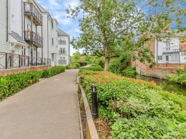 4 bedroom penthouse for sale
