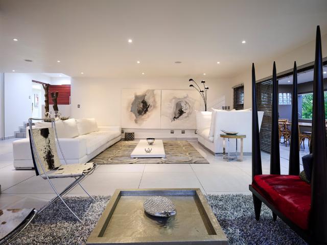 4 Bedroom Penthouse To Let in Sandown