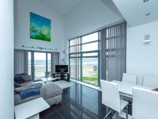 4 bedroom penthouse to rent