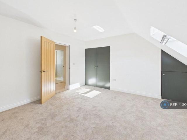 4 bedroom penthouse to rent