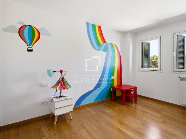 4 Bedroom penthouse with 70m² terrace for rent in Palma de Mallorca
